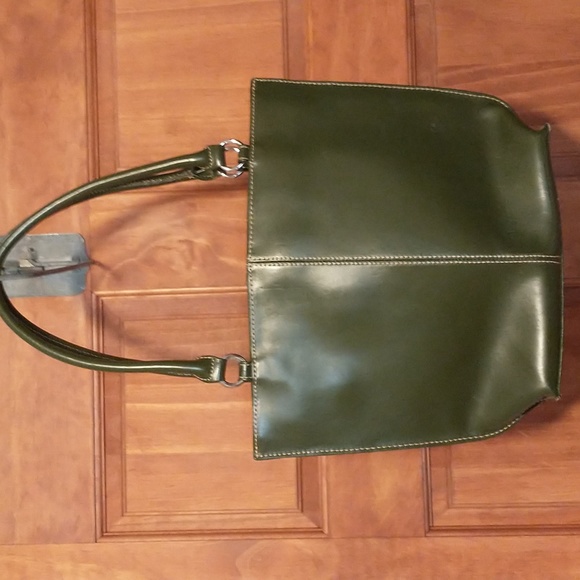 Wilsons Leather forest green tote bag w lots of pockets and room, silver… - Picture 16 of 16